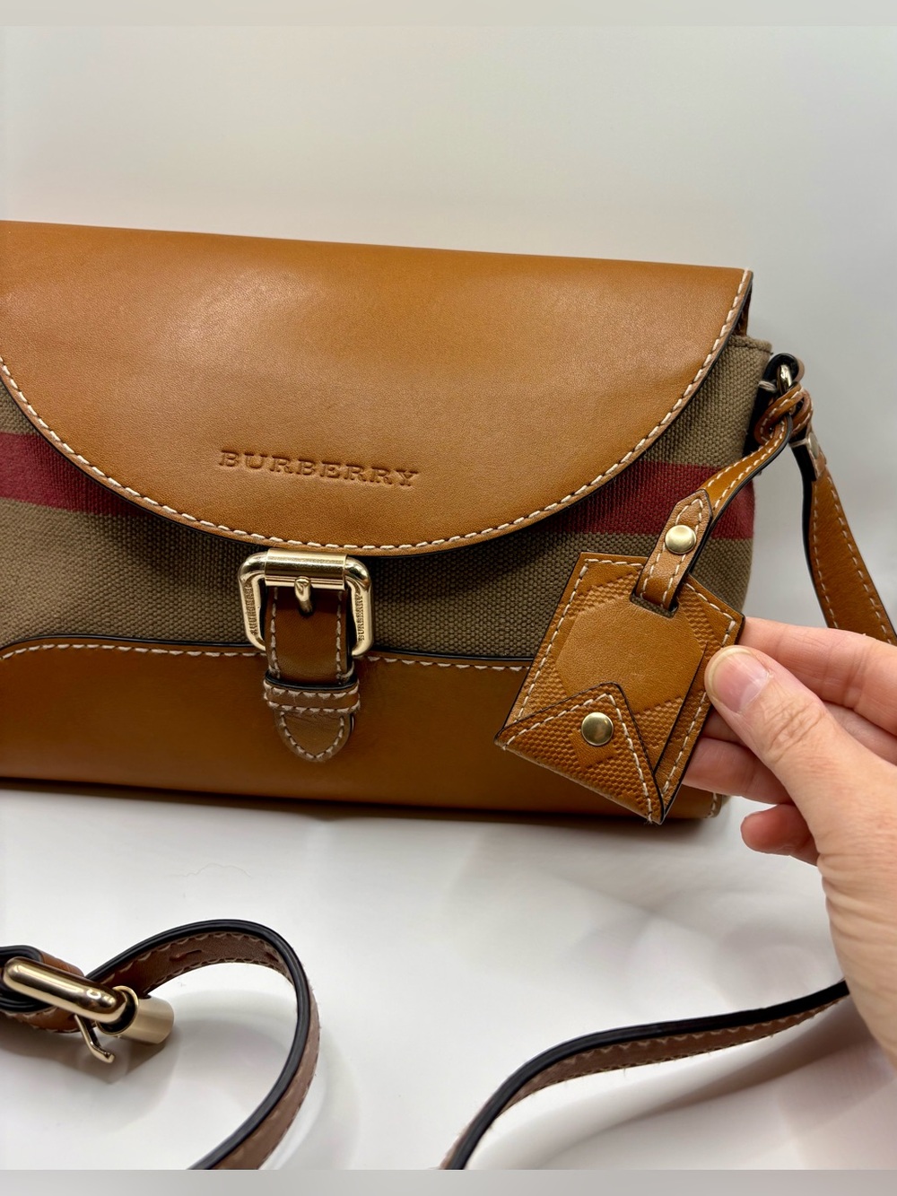 Auth Burberry Henham Canvas Check Crossbody Bag - Picture 13 of 15
